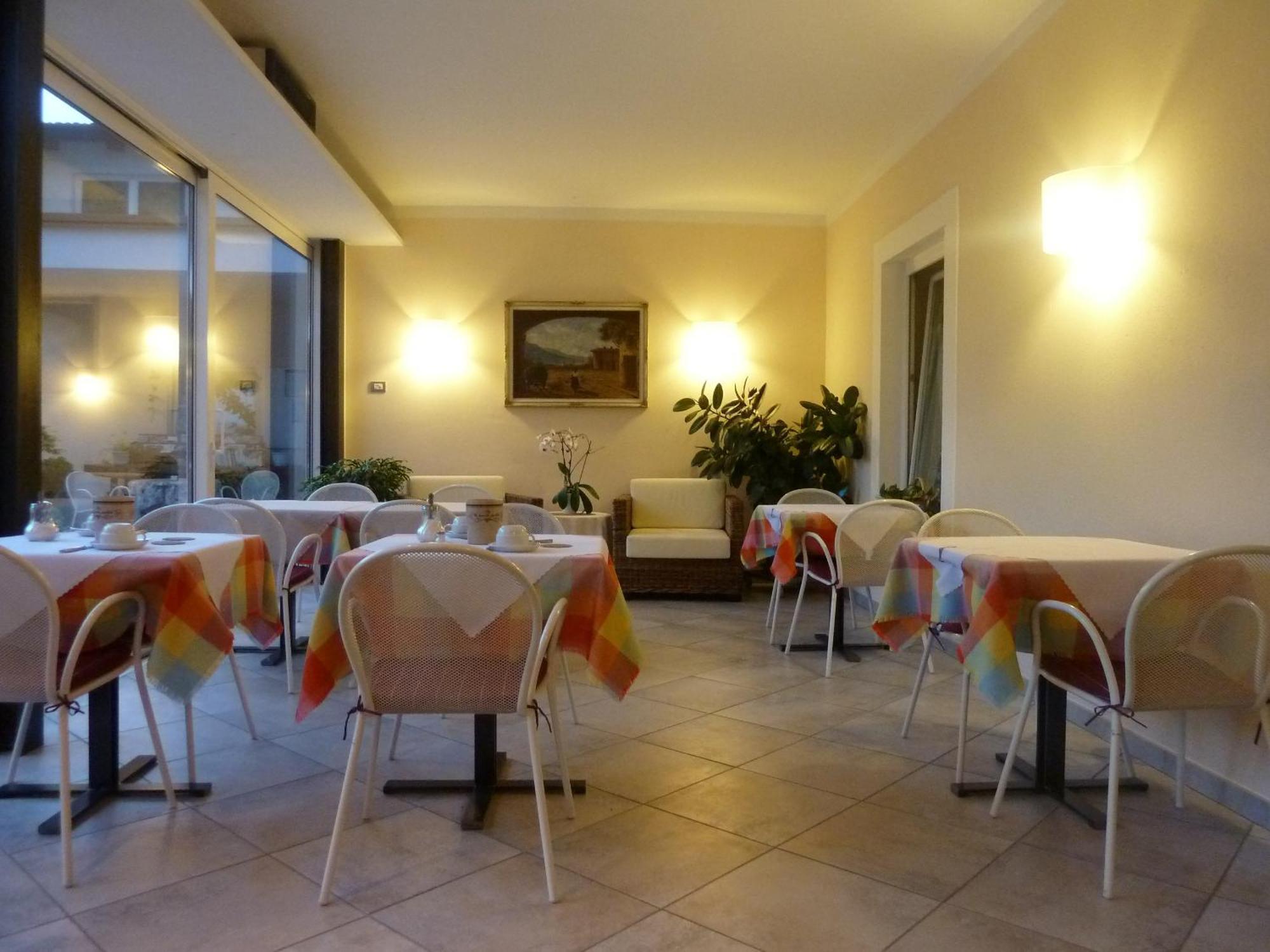 Bed and Breakfast Garni Ischia Torbole Sul Garda Екстер'єр фото