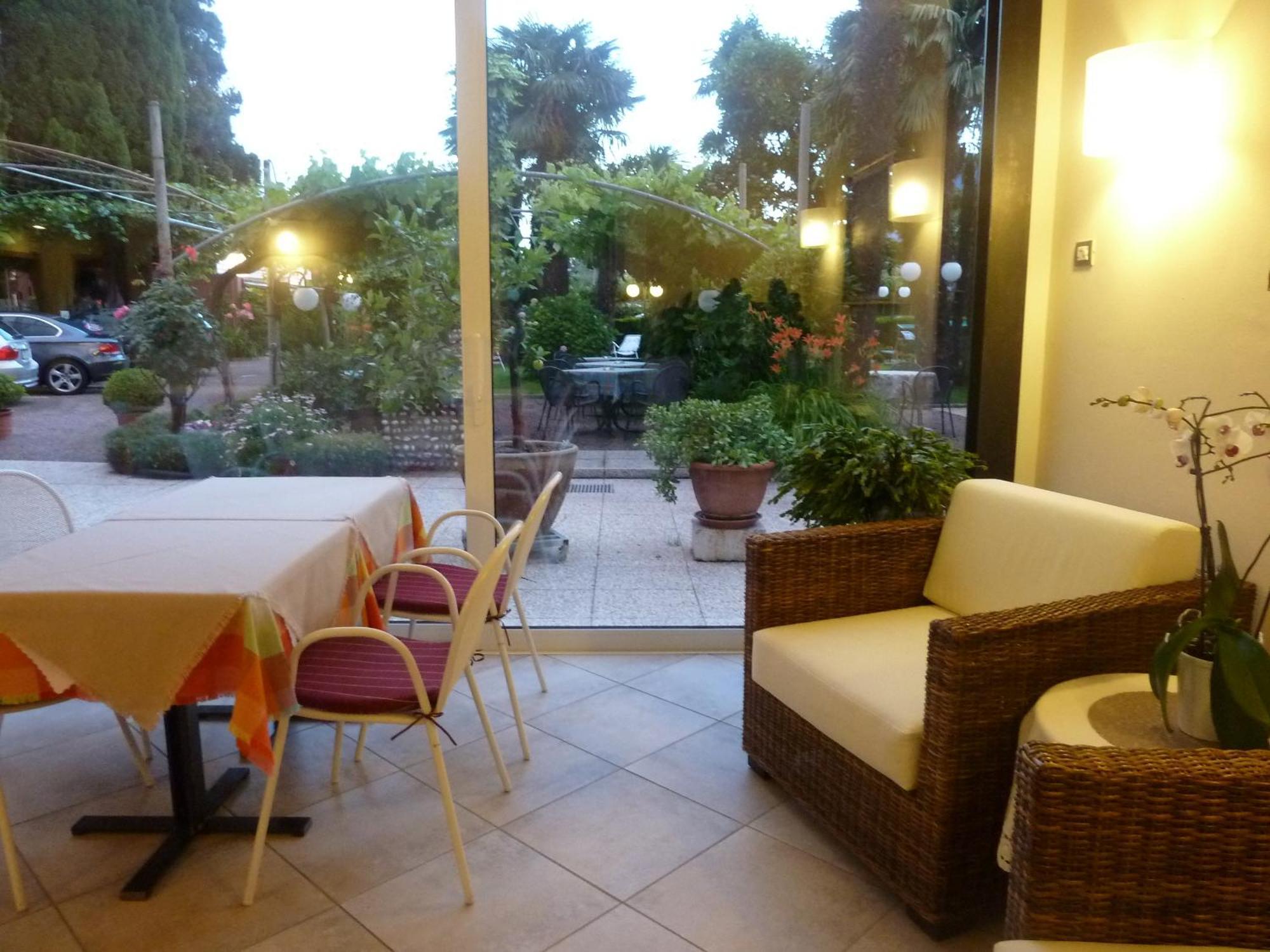Bed and Breakfast Garni Ischia Torbole Sul Garda Екстер'єр фото