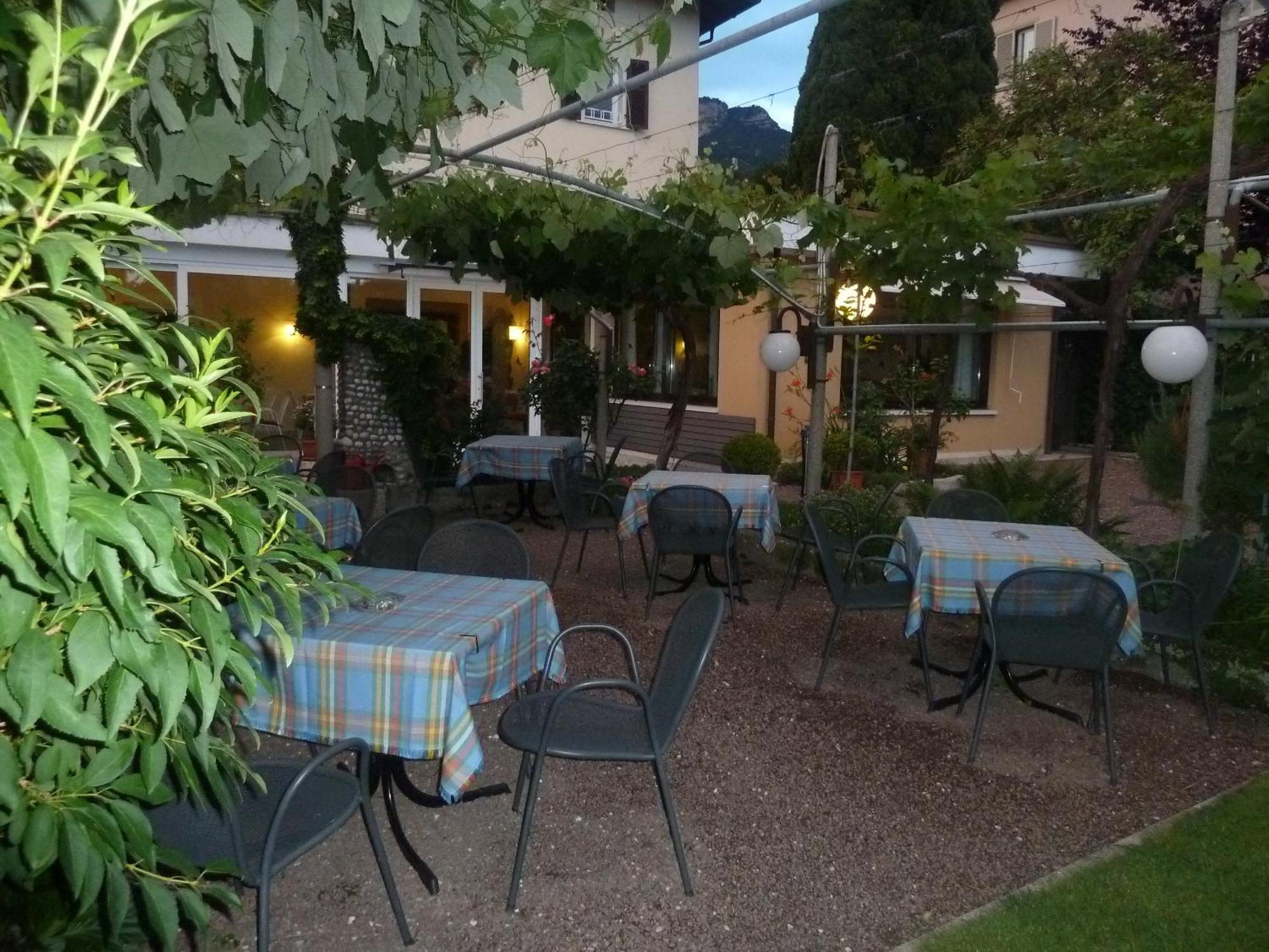 Bed and Breakfast Garni Ischia Torbole Sul Garda Екстер'єр фото